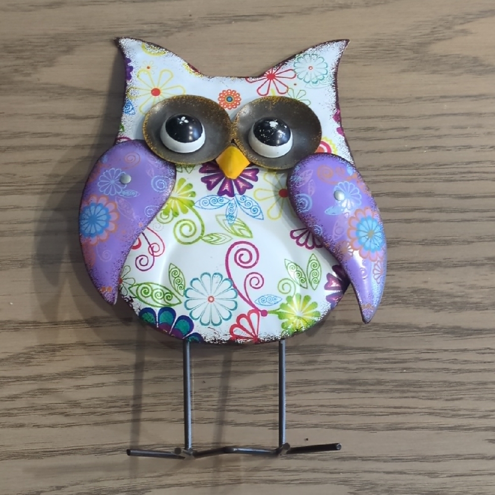 Free ADD Vibrant Floral Owl Decor